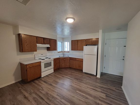 3rd image of 2153 Stace St APT 4