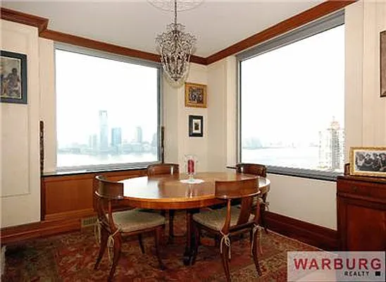 Sold by Warburg | media 1