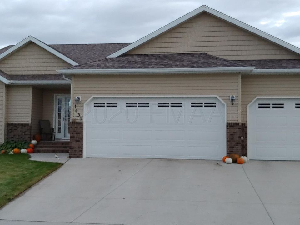1st image of 1435 46th Ave S