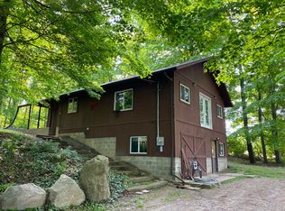 3223 Bankers Rd, Hillsdale, MI 49242