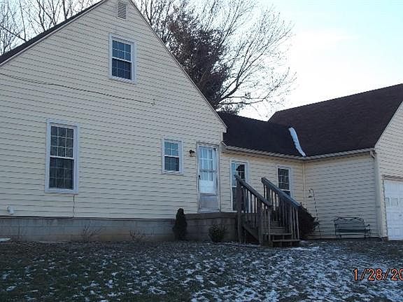 4th image of 218 Gasser Ln
