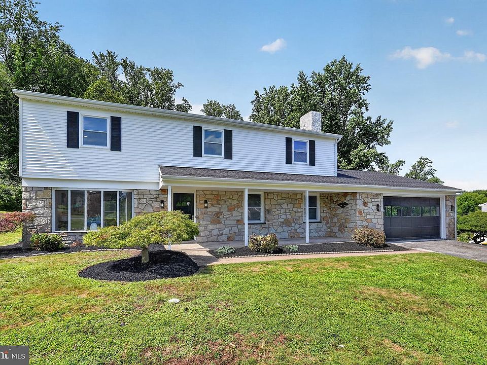 1st image of 207 Sylvan Dr