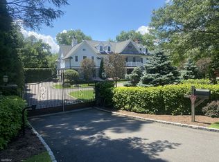 386 Westover Rd, Stamford, CT 06902