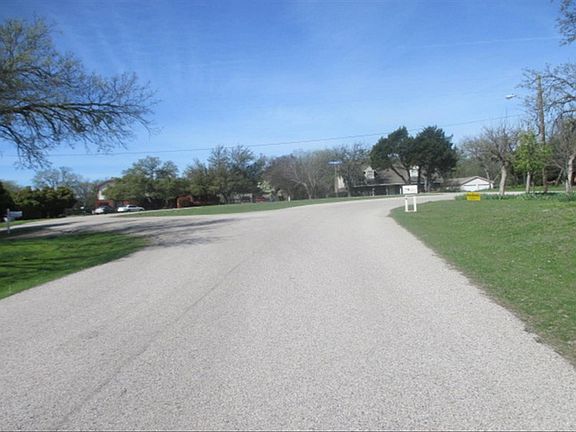 4th image of 1415 Los Altos Ln