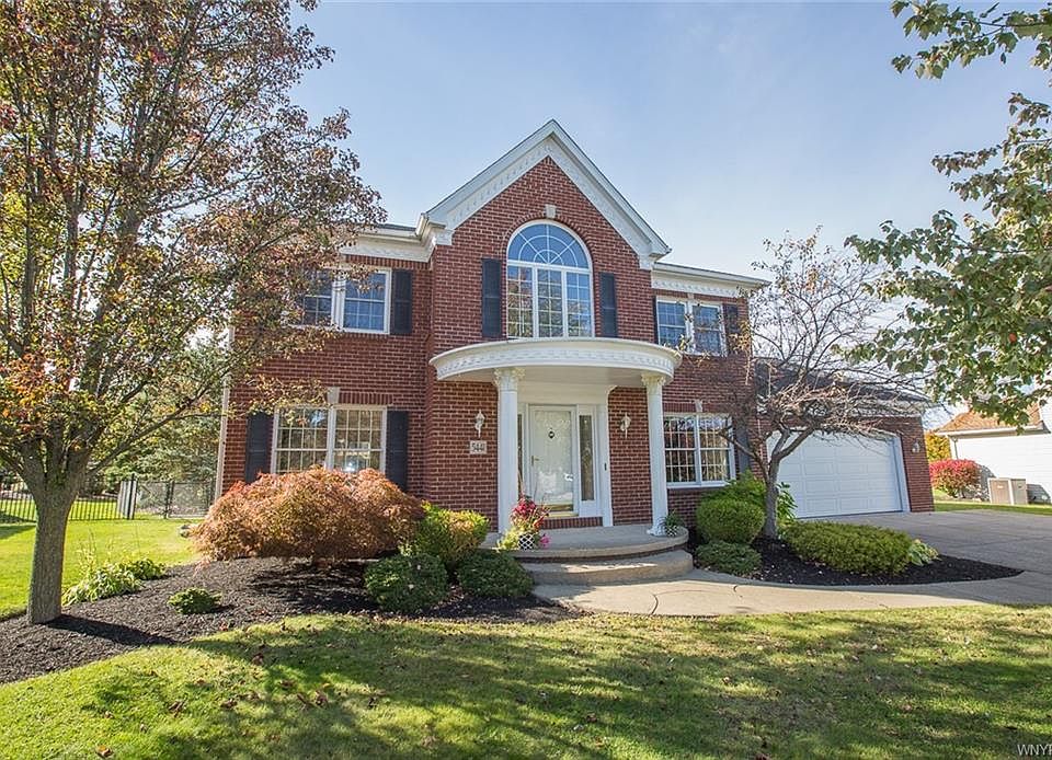 1st image of 5441 Country Club Ln
