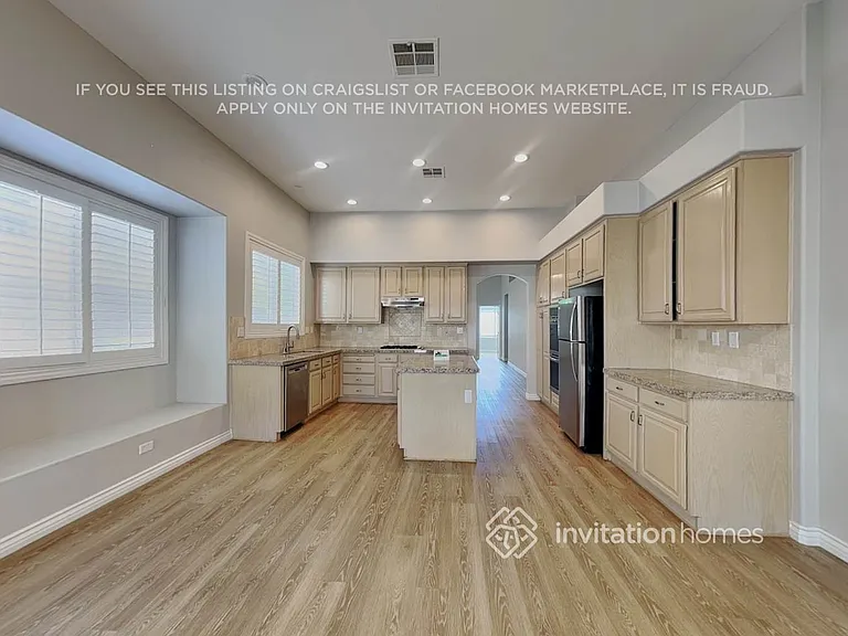 4711 Blue Moon Ln — Photo 6