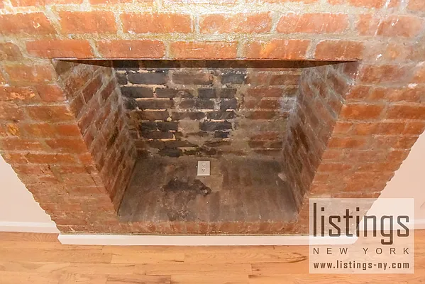 Rented by Listings Realty, LLC | media 4