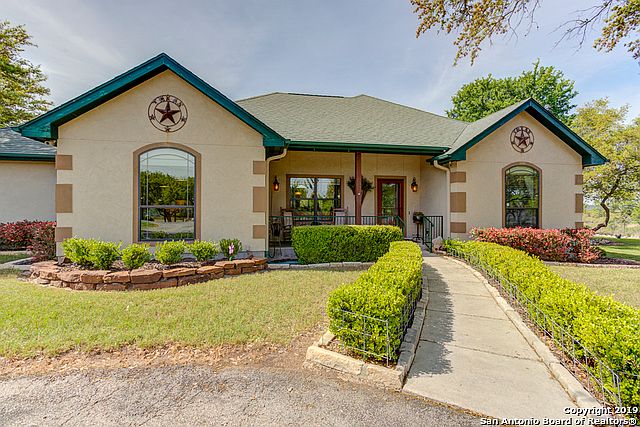 1st image of 4107 Summit Dr