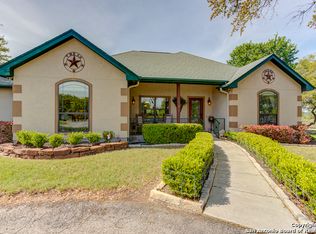 4107 Summit Dr, New Braunfels, TX 78132