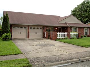 3116 Creek Ridge Dr, New Albany, IN 47150