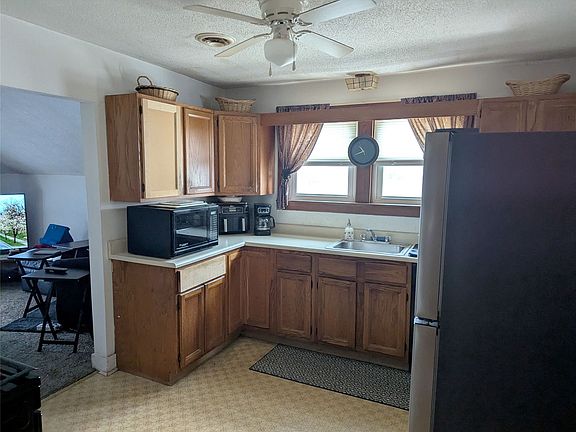 3rd image of 3521 Washington Ave