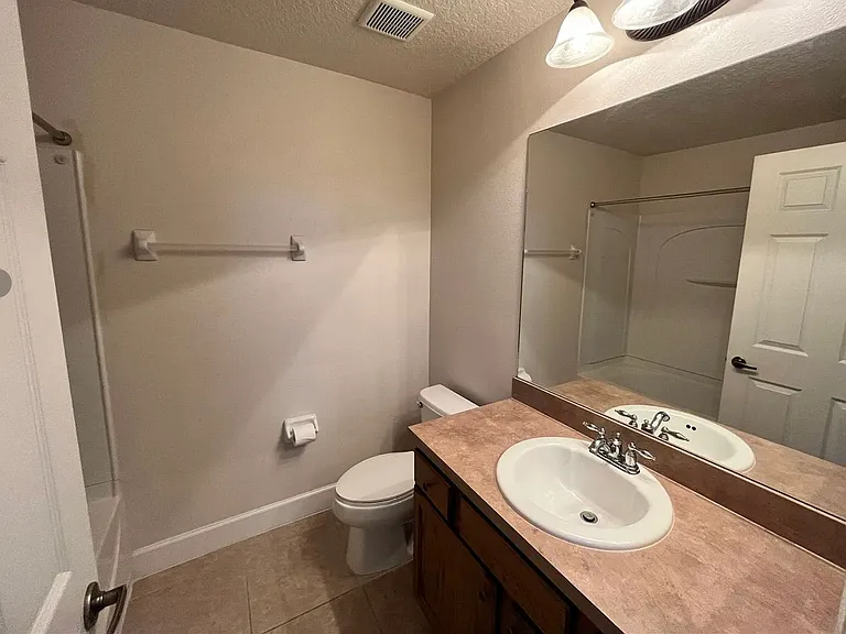 3641 Titanic Cir — Photo 26