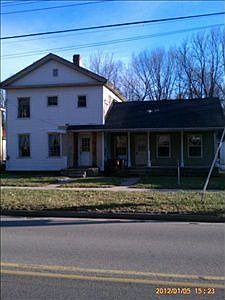 2nd image of 933 W Main St