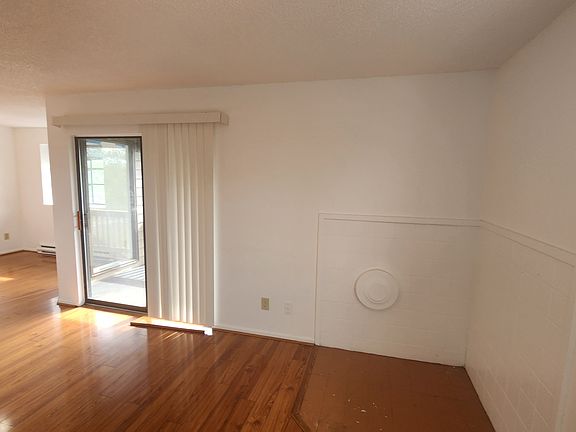 3rd image of 119 N Lot Ave APT F