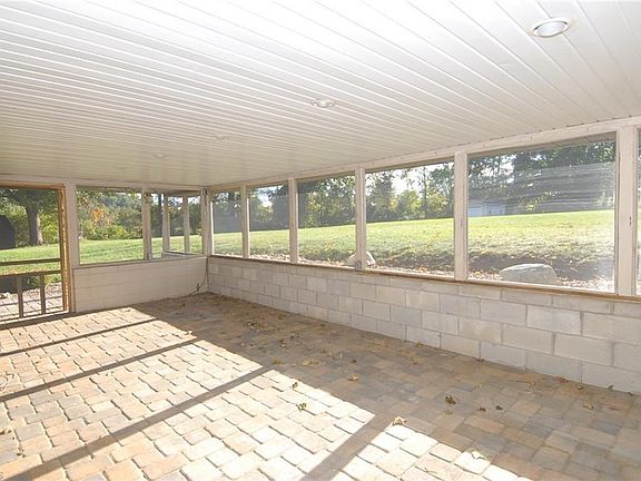 5th image of 10800 Belle Dr