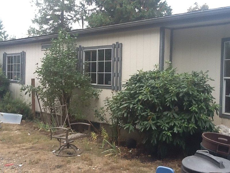 Double wide manufactured home open and spacious