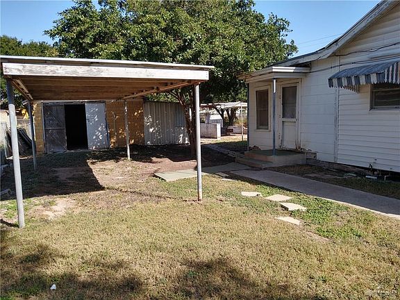 3rd image of 927 E Dreyer St