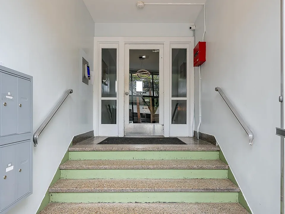 204 North St #1B
