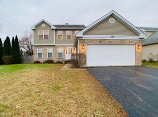 630 Swinford Rd, Bartlett, IL 60103