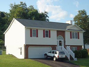1st image of 1709 Warner Pl