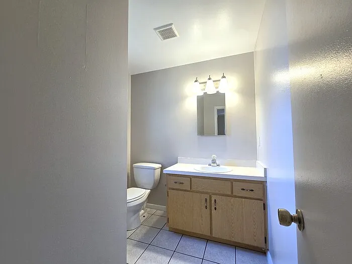 1423 Montana Ave — Photo 15
