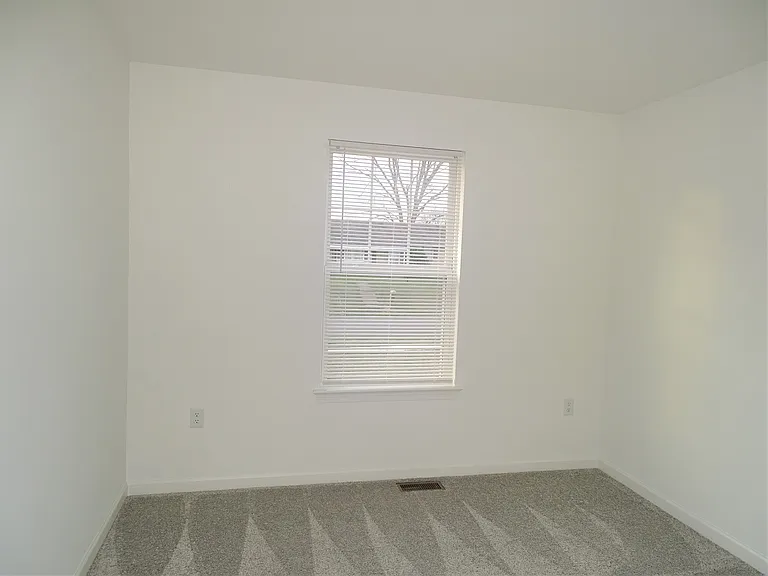12 Glenbrook Ct — Photo 19