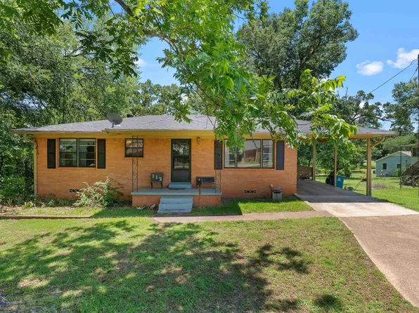 112 Blacknall Dr, Henderson, TX 75652