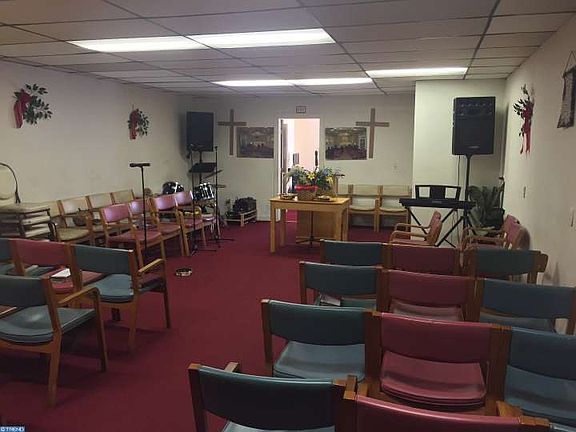 2nd image of 6848 Elmwood Ave