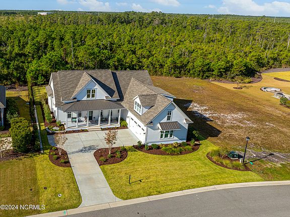 5th image of 3211 Oceanic Bay Drive