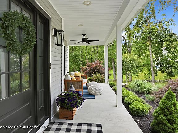 4th image of 29 Orchard View Drive