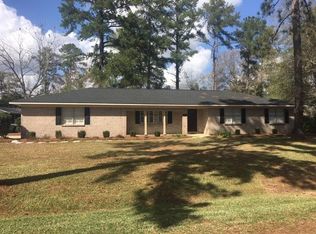 207 Burney Branch Cir, Blackshear, GA 31516
