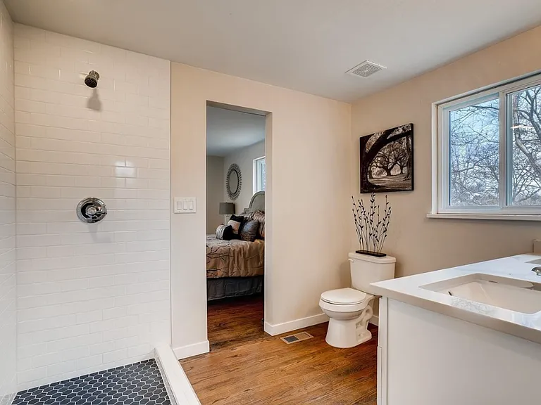 5760 Dudley St — Photo 17