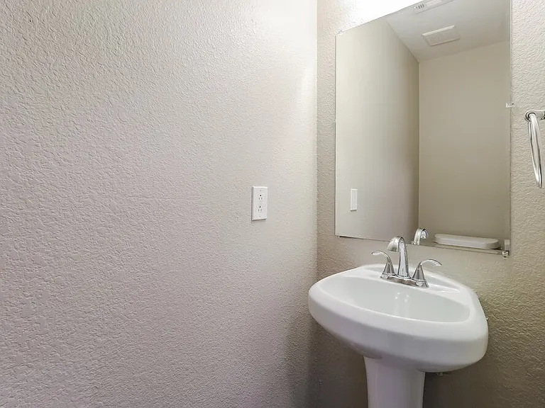 1416 Miss Allisons Way — Photo 15