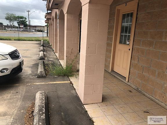 3rd image of 6850 Ruben Torres Sr Blvd #5