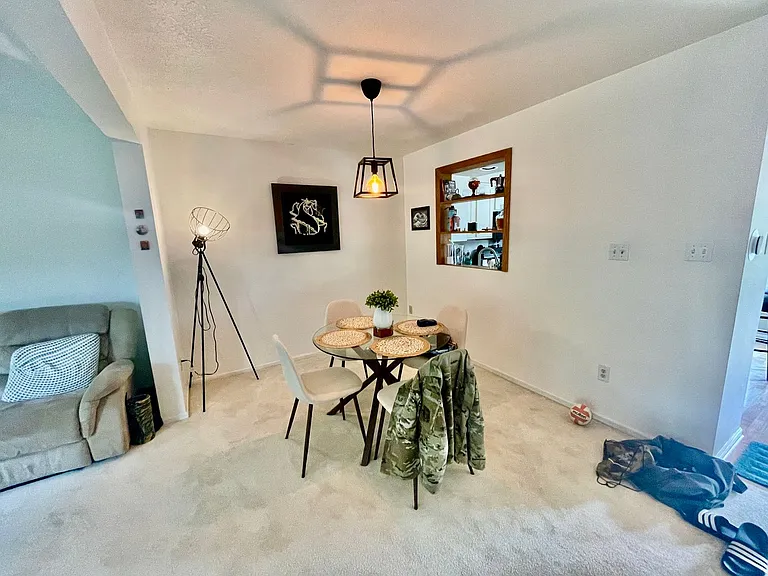 425 Parkridge Ln — Photo 8