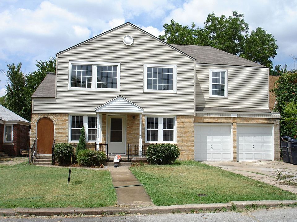 Excellent Locale!  Seconds from Everything!