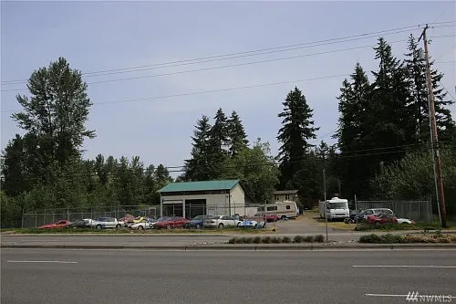 Building Photo 3