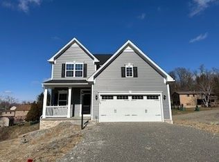 128 Arnoni Dr, Clairton, PA 15025