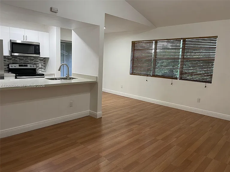 15325 SW 106th Ter #618 — Photo 2