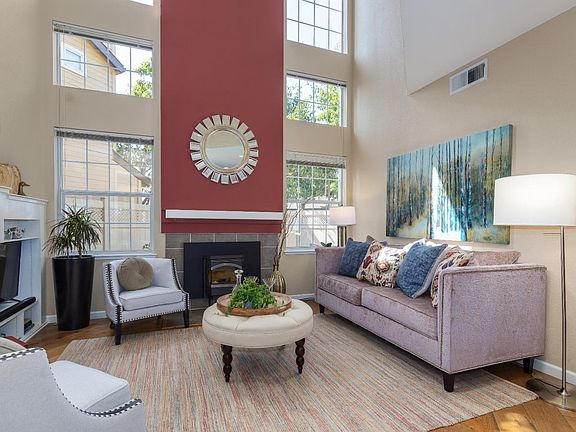 4th image of 2529 Baywood Way