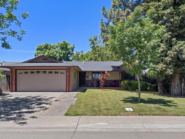 1601 Baywood Ln, Davis, CA 95618