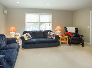 8280 Valleywood Ln, Portage, MI 49024