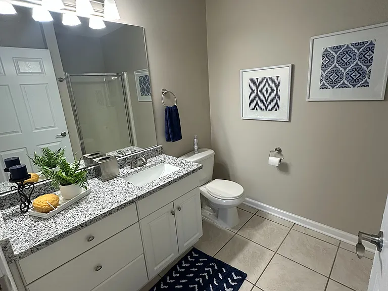 Dockside Village Apartments — Photo 17
