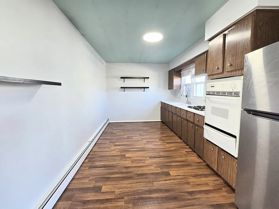 Large Eat In Kitchen