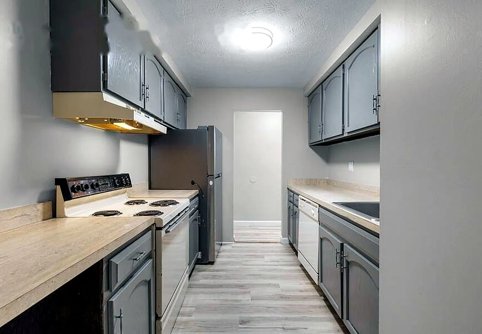2 bed, 850 sqft, $1,850 — Photo 1