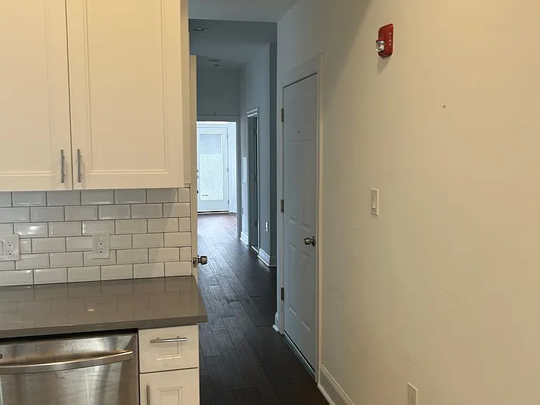 1824 W Girard Ave — Photo 1