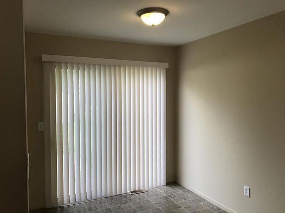 5th image of 256 Otterbein Dr APT F