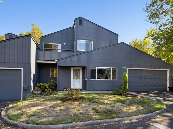 17621 NW Rolling Hill Ln, Beaverton, OR 97006