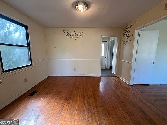 3rd image of 2536 Nancelon Cir N