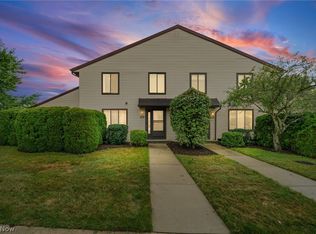 32659 Jefferson Dr, Solon, OH 44139